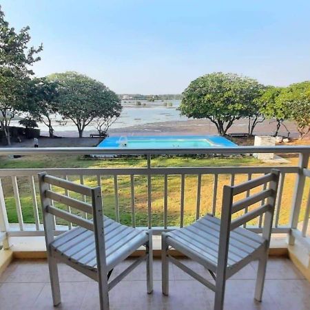 Baan Talay See Cream Resort Samut Songkhram Eksteriør bilde