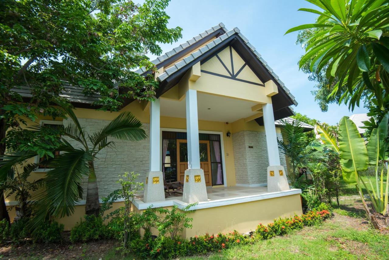 Baan Talay See Cream Resort Samut Songkhram Eksteriør bilde